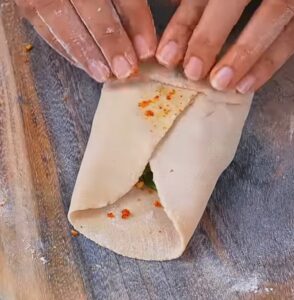 Vadapav Style Paratha Recipe