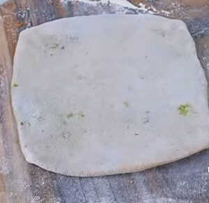 Vadapav Style Paratha Recipe